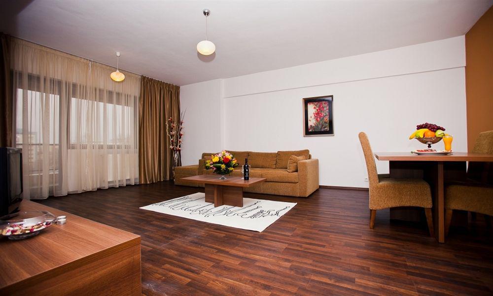 בוקרשט Phoenicia Apartments Splai מראה חיצוני תמונה