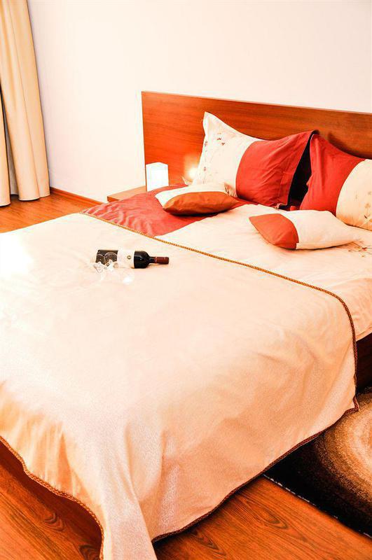 בוקרשט Phoenicia Apartments Splai מראה חיצוני תמונה